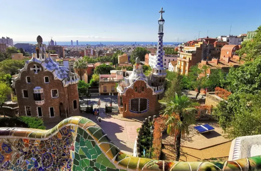 Barcelona Garden Gaudi